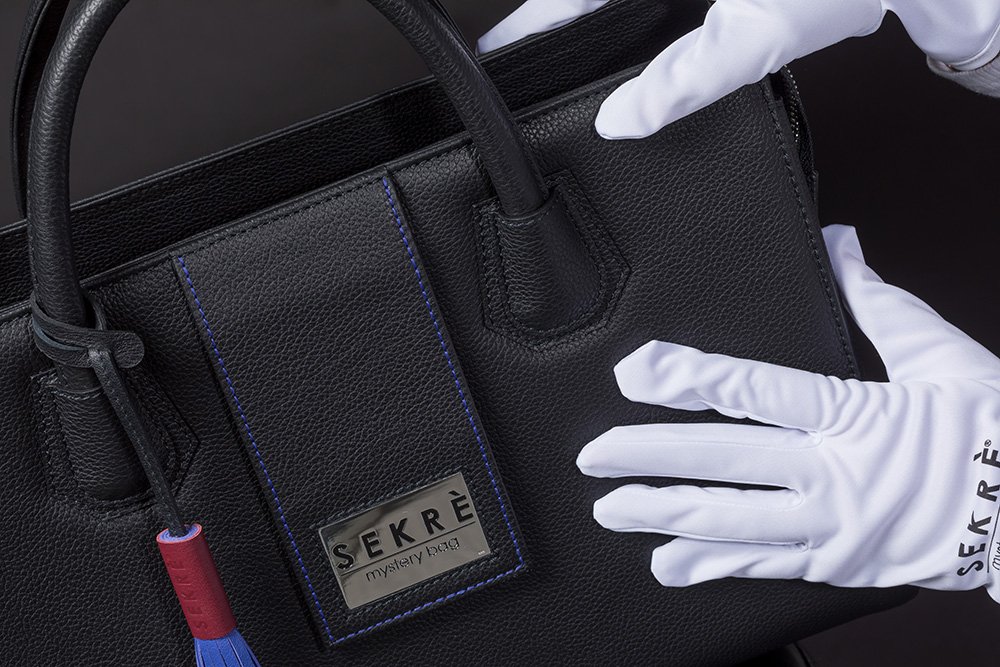 with juweler polishing gloves 